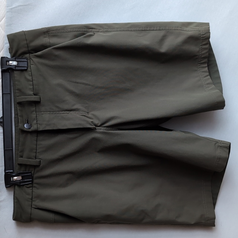 Lululemon Commission Short 9"